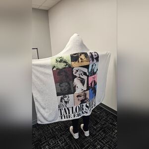 50x60 Taylor swift hoodie blanket